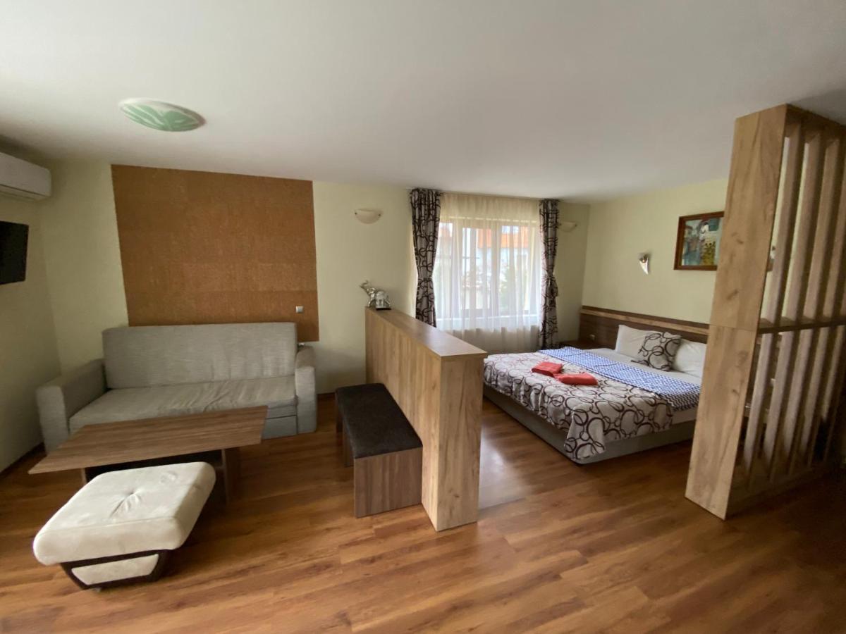 Kot Garden Guest House サパレヴァ・バニャ エクステリア 写真
