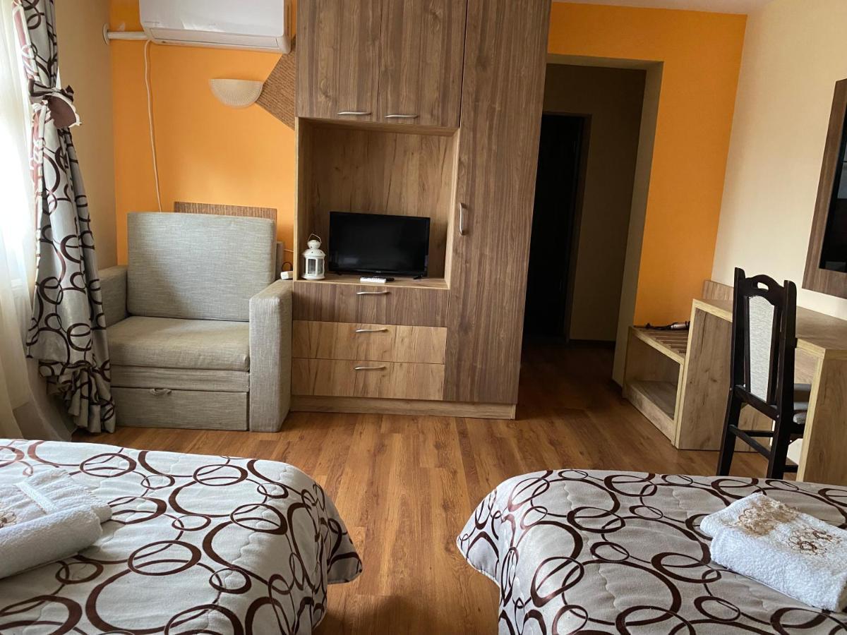 Kot Garden Guest House サパレヴァ・バニャ エクステリア 写真
