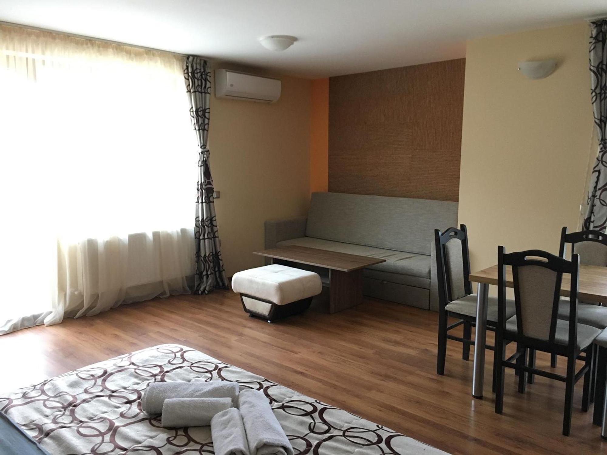 Kot Garden Guest House サパレヴァ・バニャ エクステリア 写真