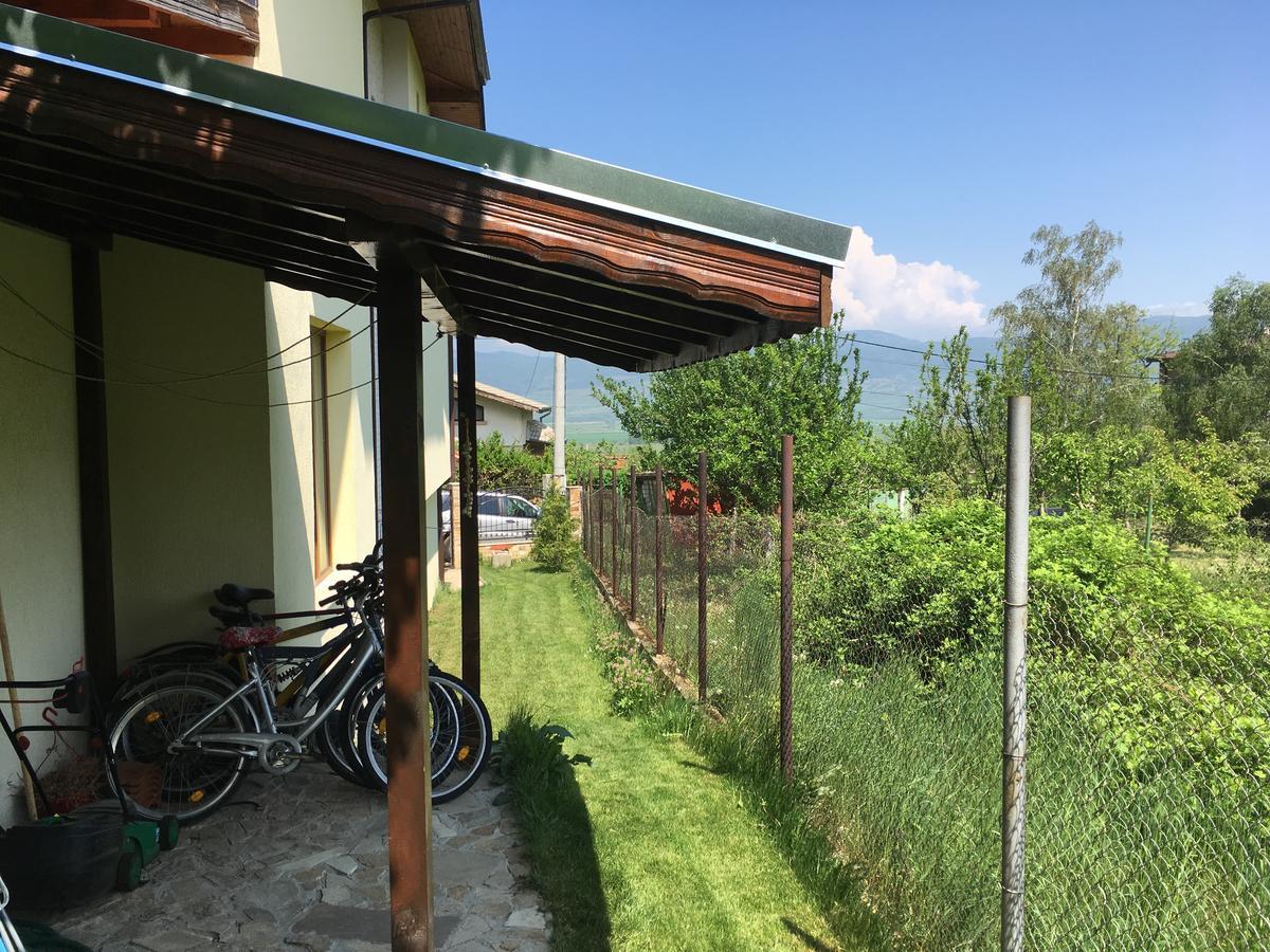 Kot Garden Guest House サパレヴァ・バニャ エクステリア 写真
